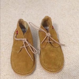 NWOT Oliberte Sasha shoes.